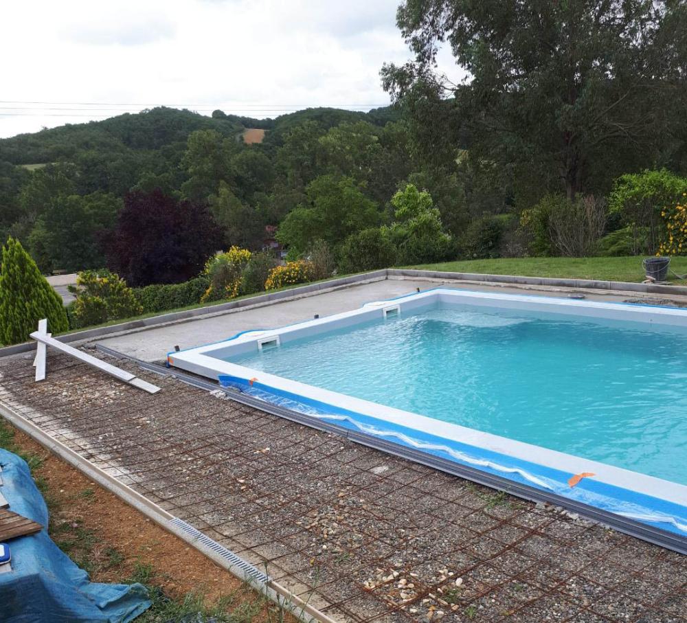 travaux pisicne remplie